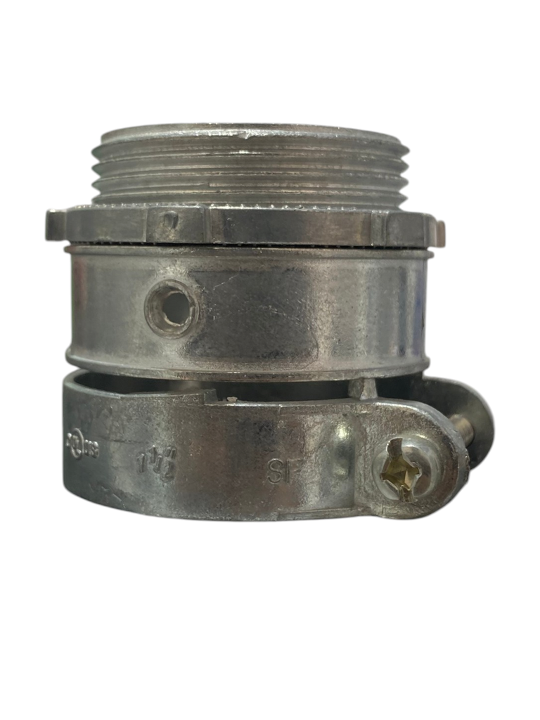 CONECTOR BX RECTO 1 1/2"