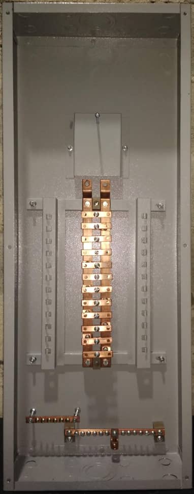 TABLERO NLAB424AB225-E MONOFASICO 120/240V 4 HILOS (2L+N+T) 24 CIRCUITOS C/PP 2X225A 