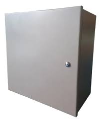 CAJA DE CONTROL 670X440X135mm NEMA 3R USO EXTERIOR C/PUERTA Y CERRADURA DOBLE FONDO PINTURA ELECTROSTATICA GRIS